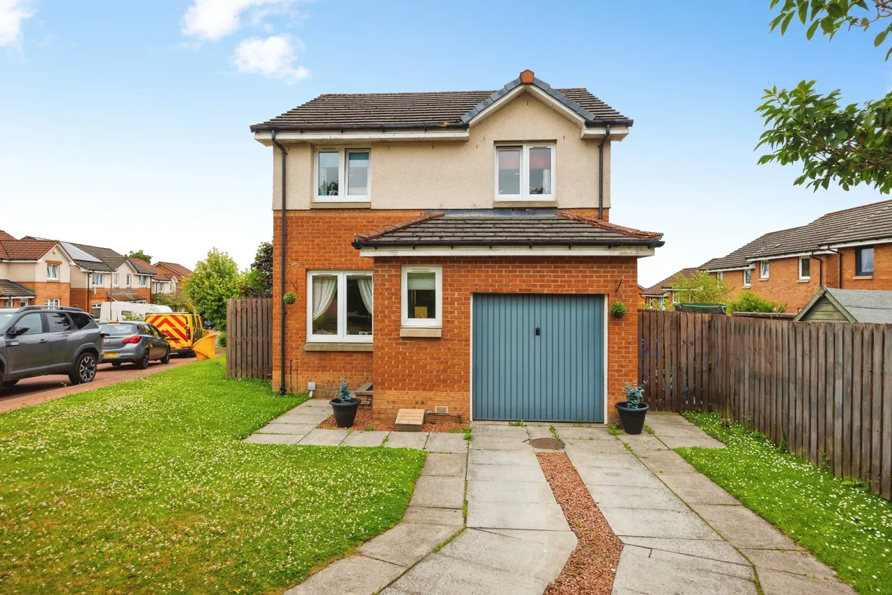 3 bed house for sale — Fivestanks Court, Broxburn