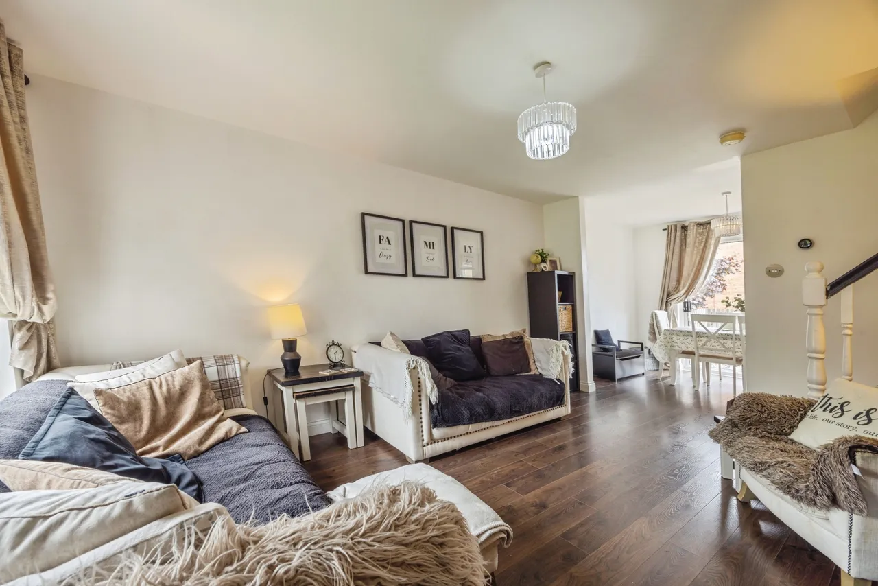 Fivestanks Court, Broxburn, photo 3