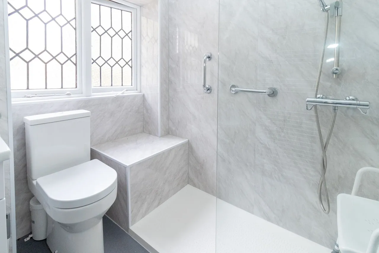 Canons Drive, Edgware, HA8, photo 9