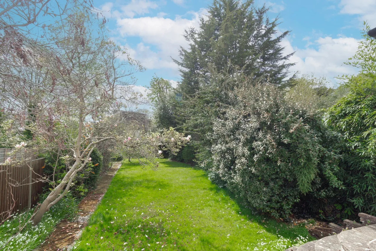 Canons Drive, Edgware, HA8, photo 12