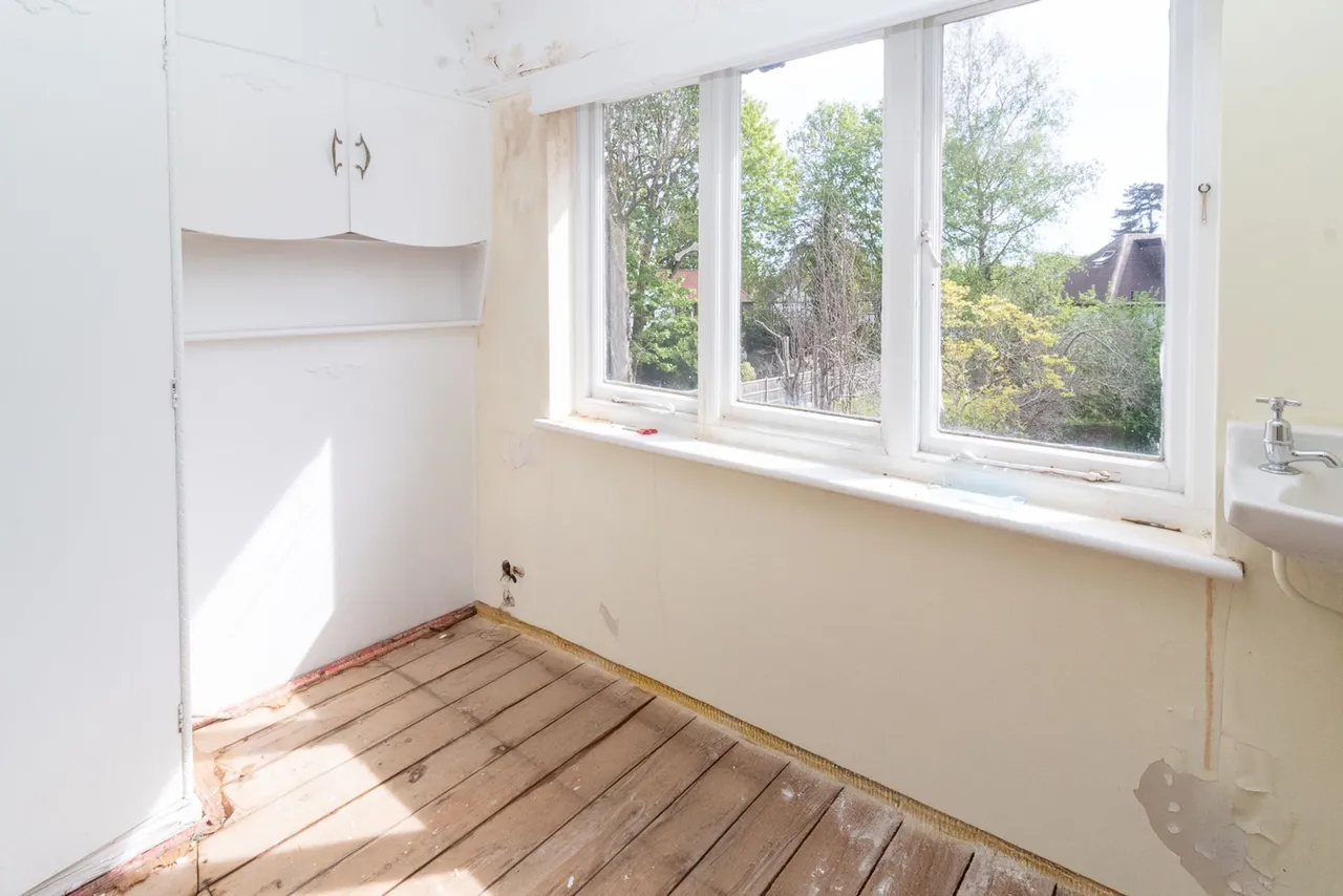Canons Drive, Edgware, HA8, photo 10