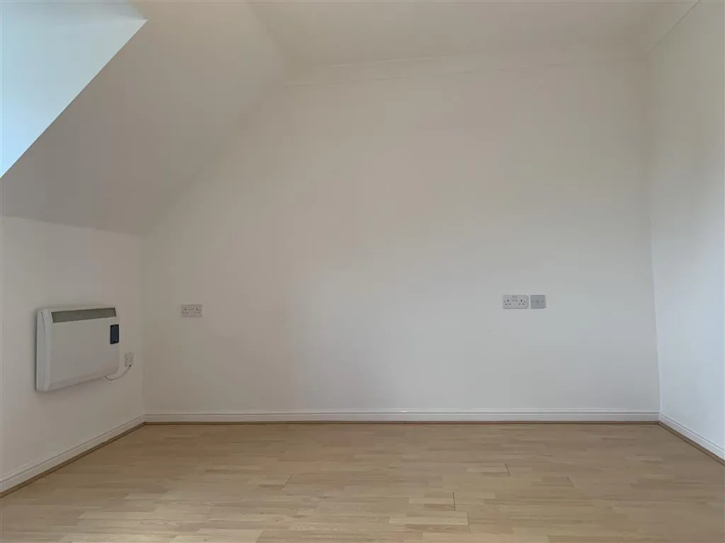 Coy Court, AYLESBURY, photo 7