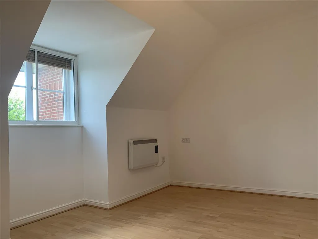 Coy Court, AYLESBURY, photo 6