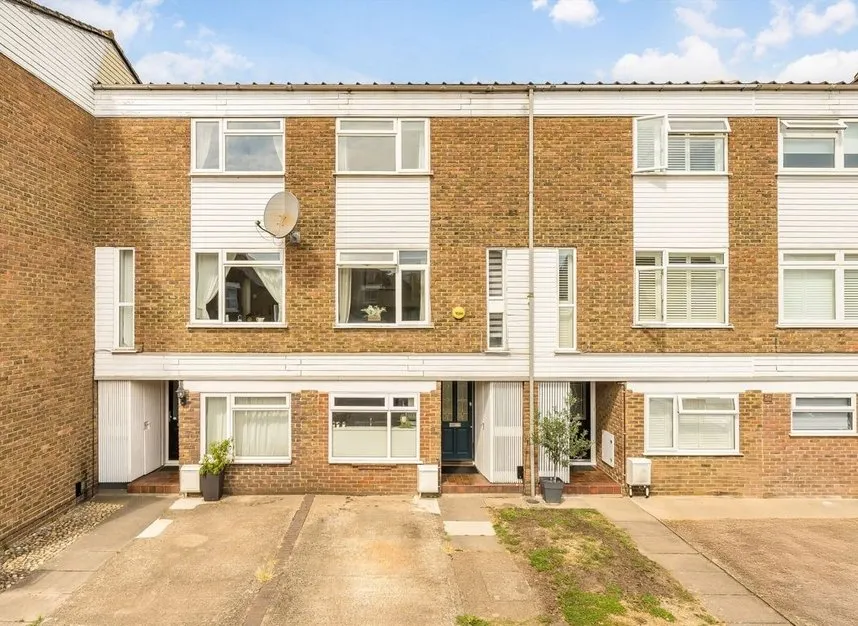 3 bed house for sale — Elm Road, Kingston Upon Thames, KT2