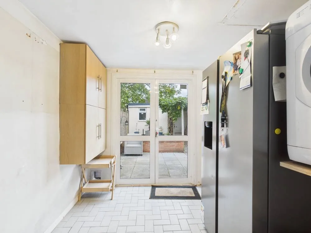 Glenfield Road, Ashford, TW15, photo 8