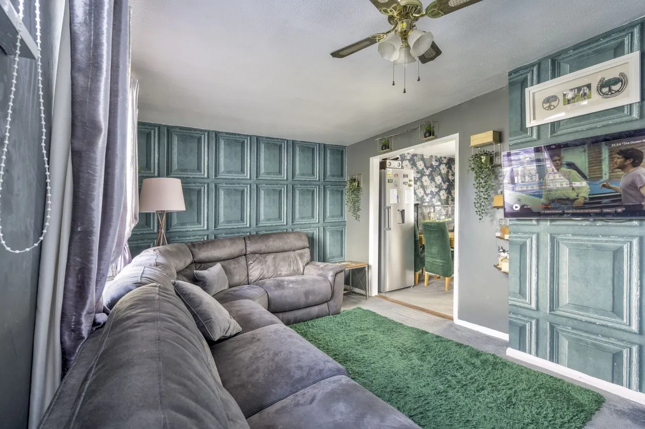 Bowleymead, Swindon, SN3, photo 5