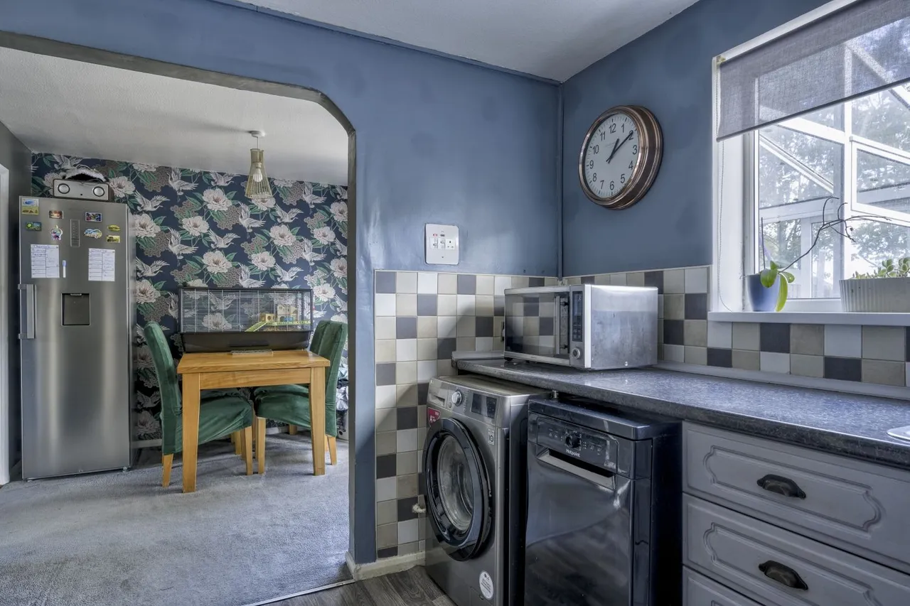 Bowleymead, Swindon, SN3, photo 10