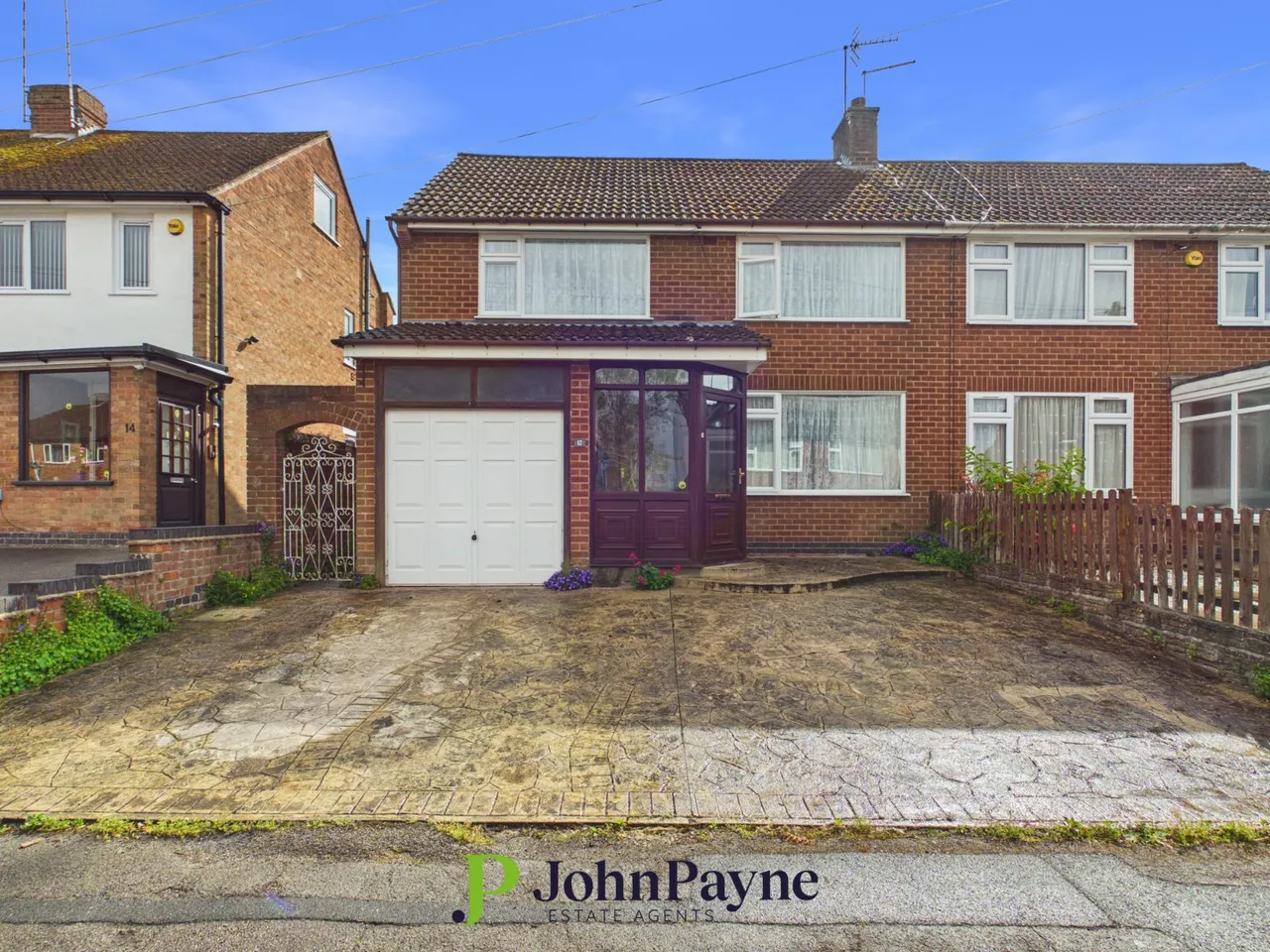 3 bed house for sale, Styvechale, Coventry