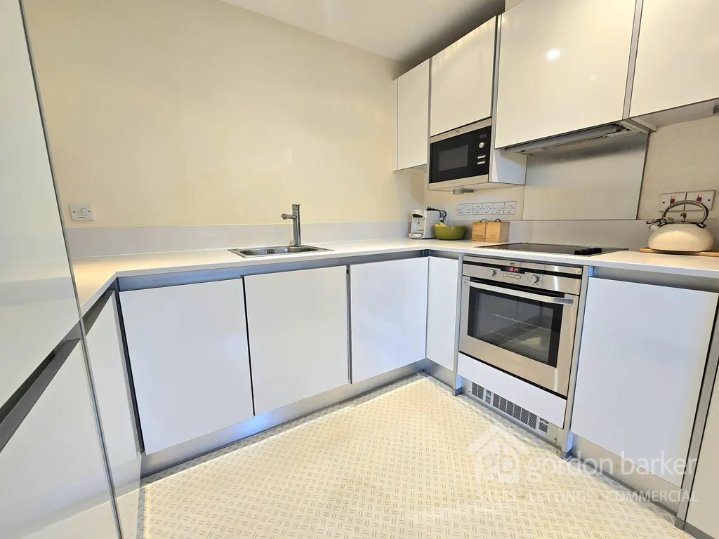 Adelphi Court, Bournemouth, Manor Road, BH1 3JD, photo 3