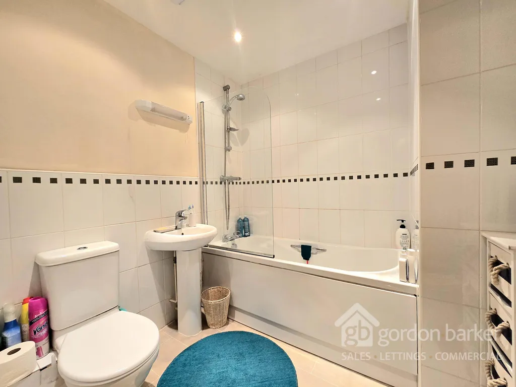 Adelphi Court, Bournemouth, Manor Road, BH1 3JD, photo 13