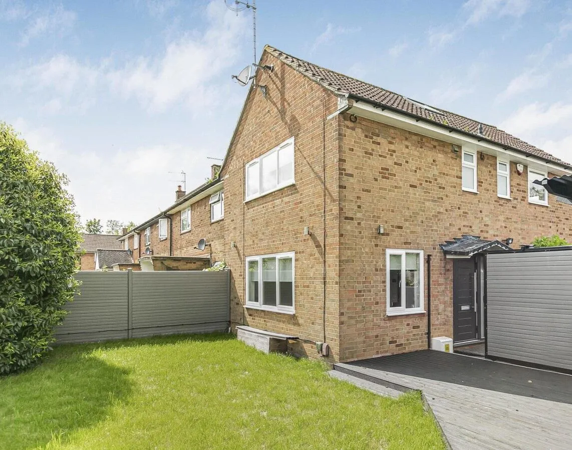 Puttocks Drive, Welham Green AL9 7LL, photo 11