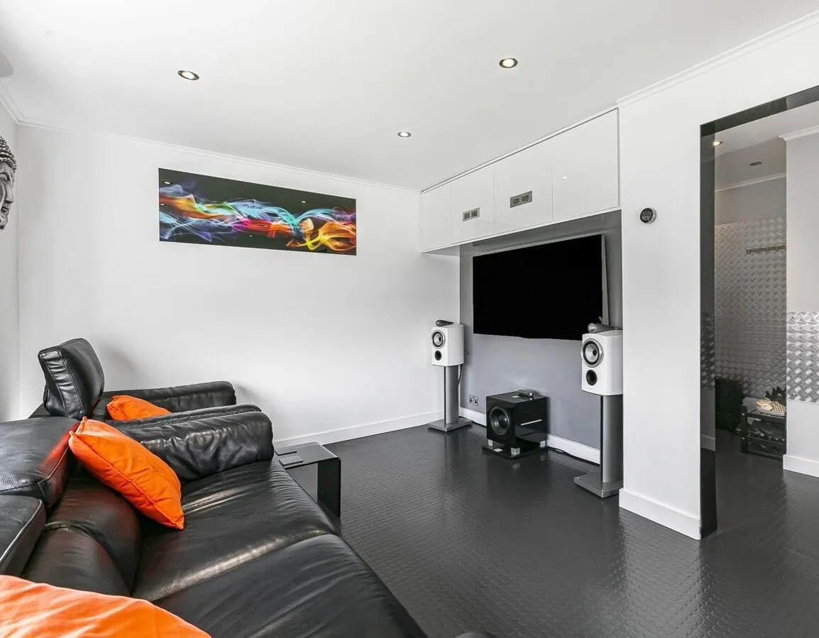 Puttocks Drive, Welham Green AL9 7LL, photo 4