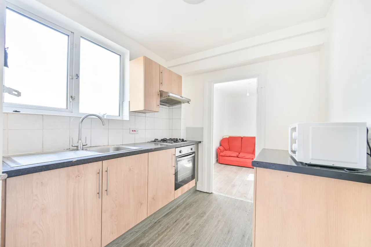 London, NW10, photo 17