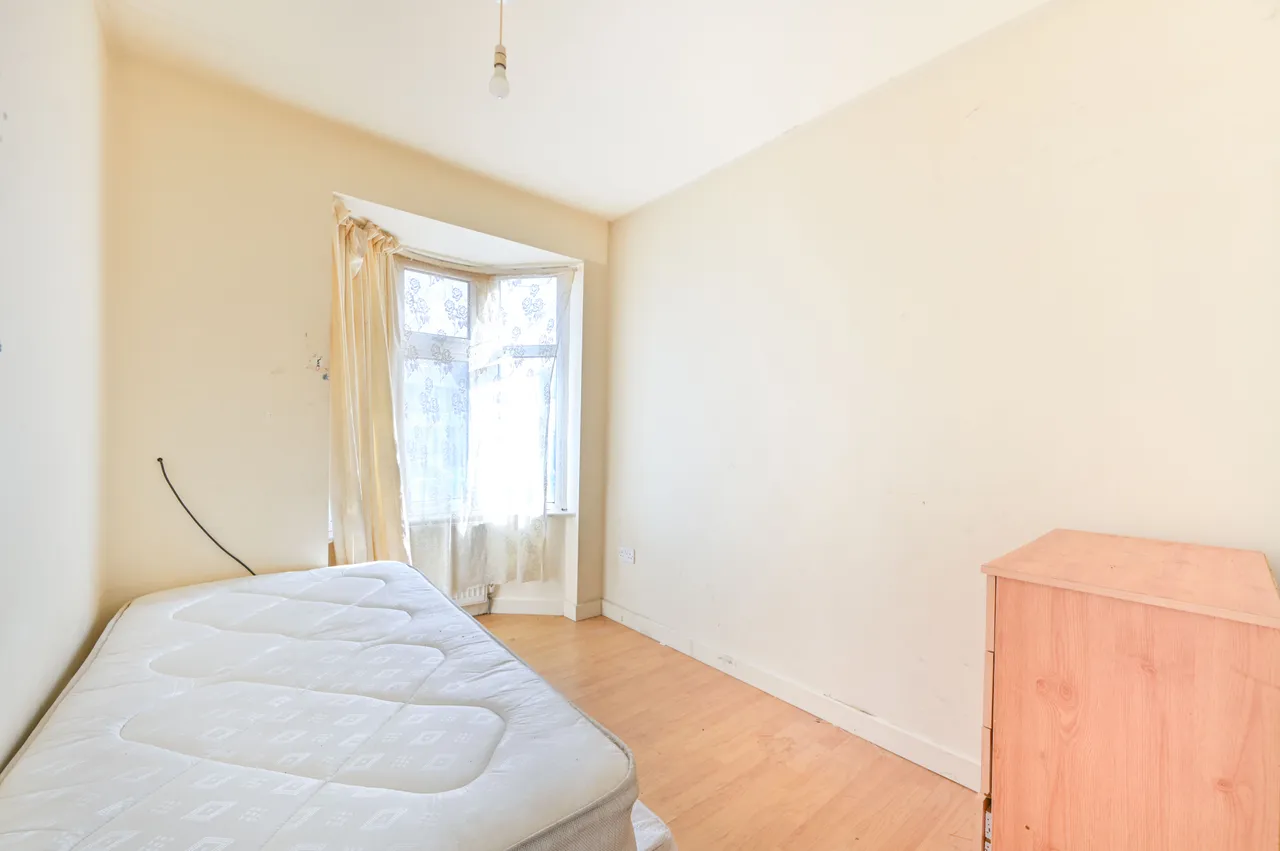 London, NW10, photo 11