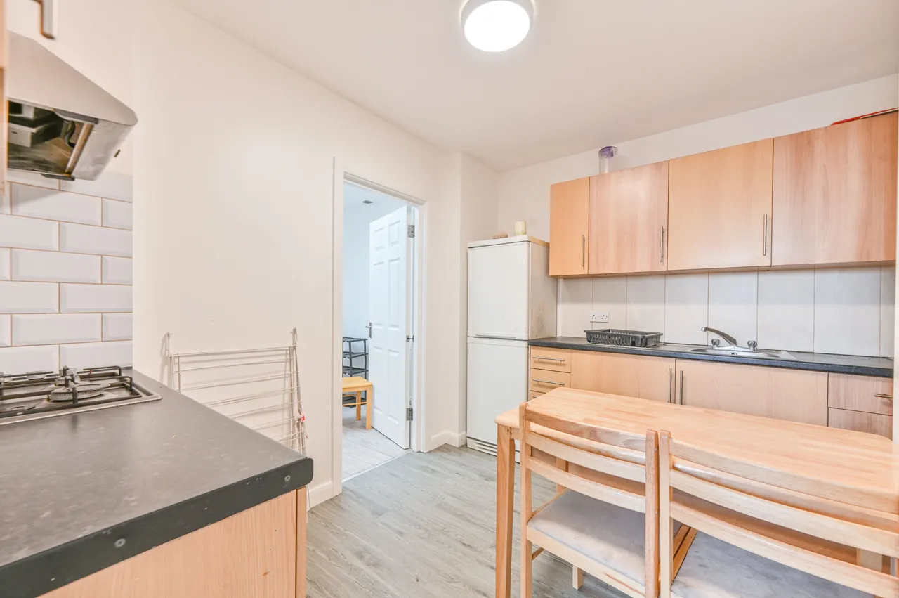 London, NW10, photo 16