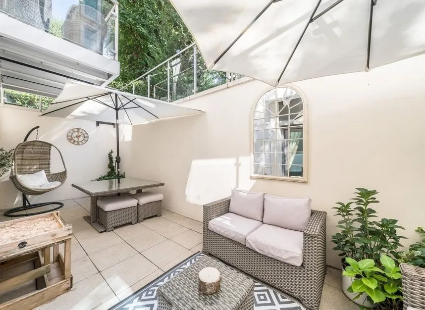 2 bed flat for sale — Oakhill Road, Putney, SW15