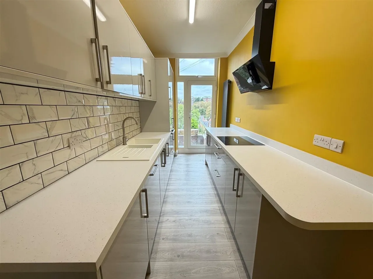 3 bed property to rent, Grosvenor Crescent, Scarborough, YO11