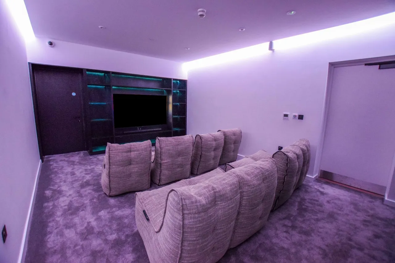 Wharf End, Trafford Park, M17, photo 7