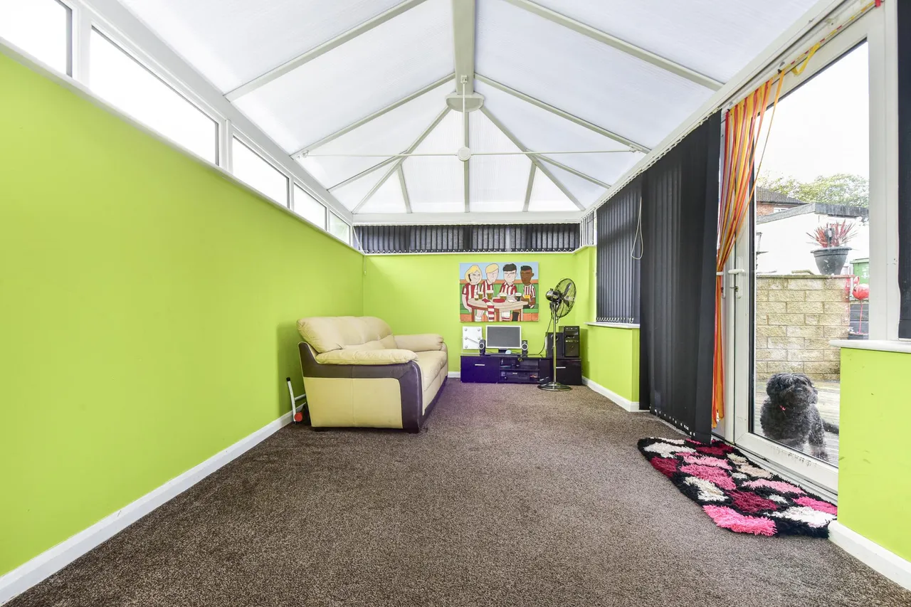 Tithe Barn Avenue, Sheffield, S13, photo 9