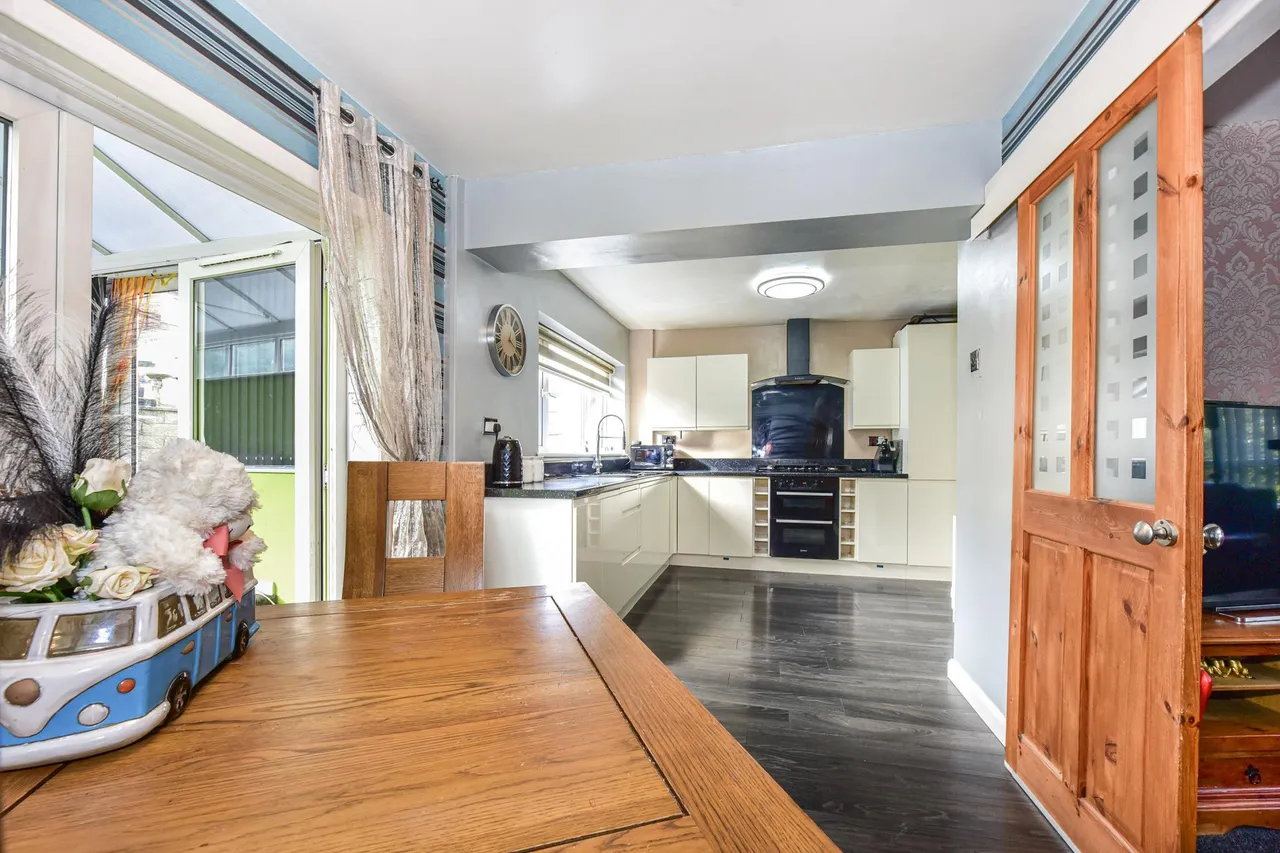 Tithe Barn Avenue, Sheffield, S13, photo 5