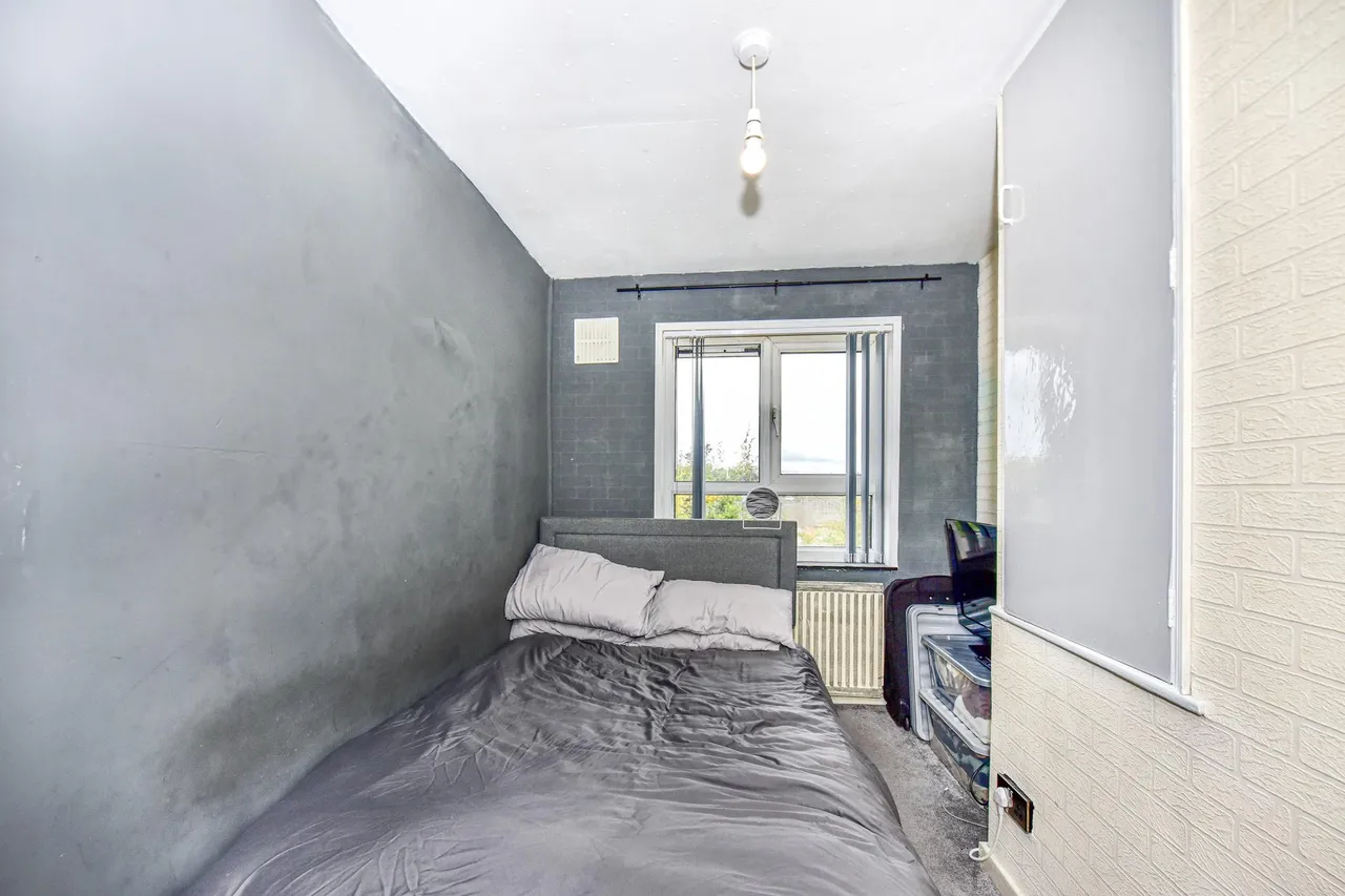 Tithe Barn Avenue, Sheffield, S13, photo 14