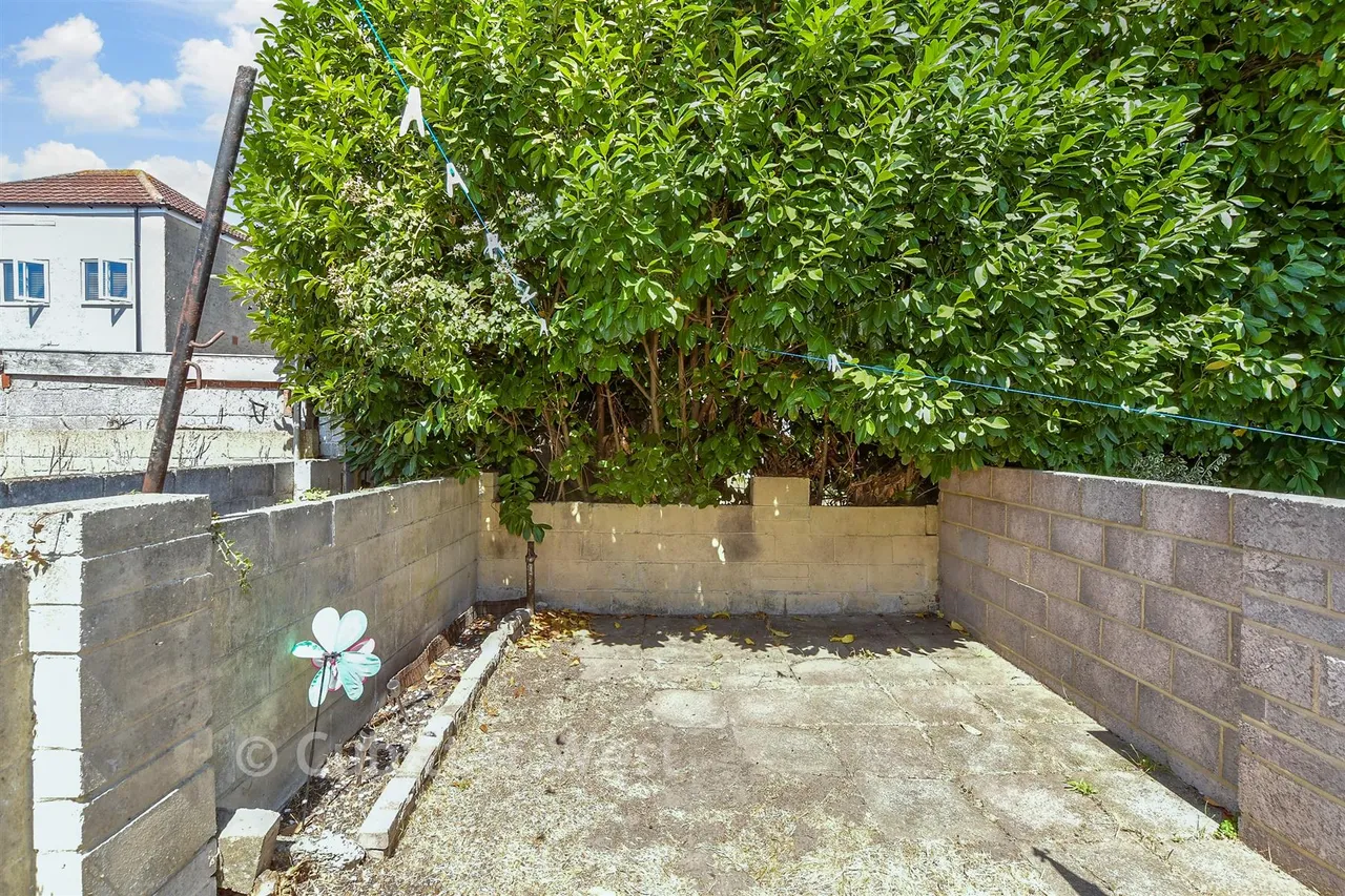 Winchester Road, Portsmouth, PO2, photo 3