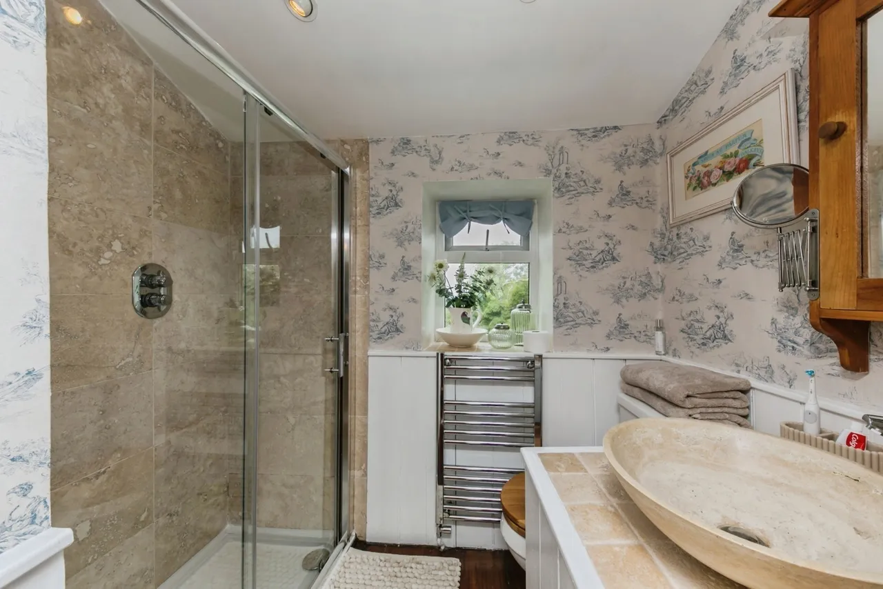 Rainow Road, MACCLESFIELD, Cheshire, SK10, photo 9