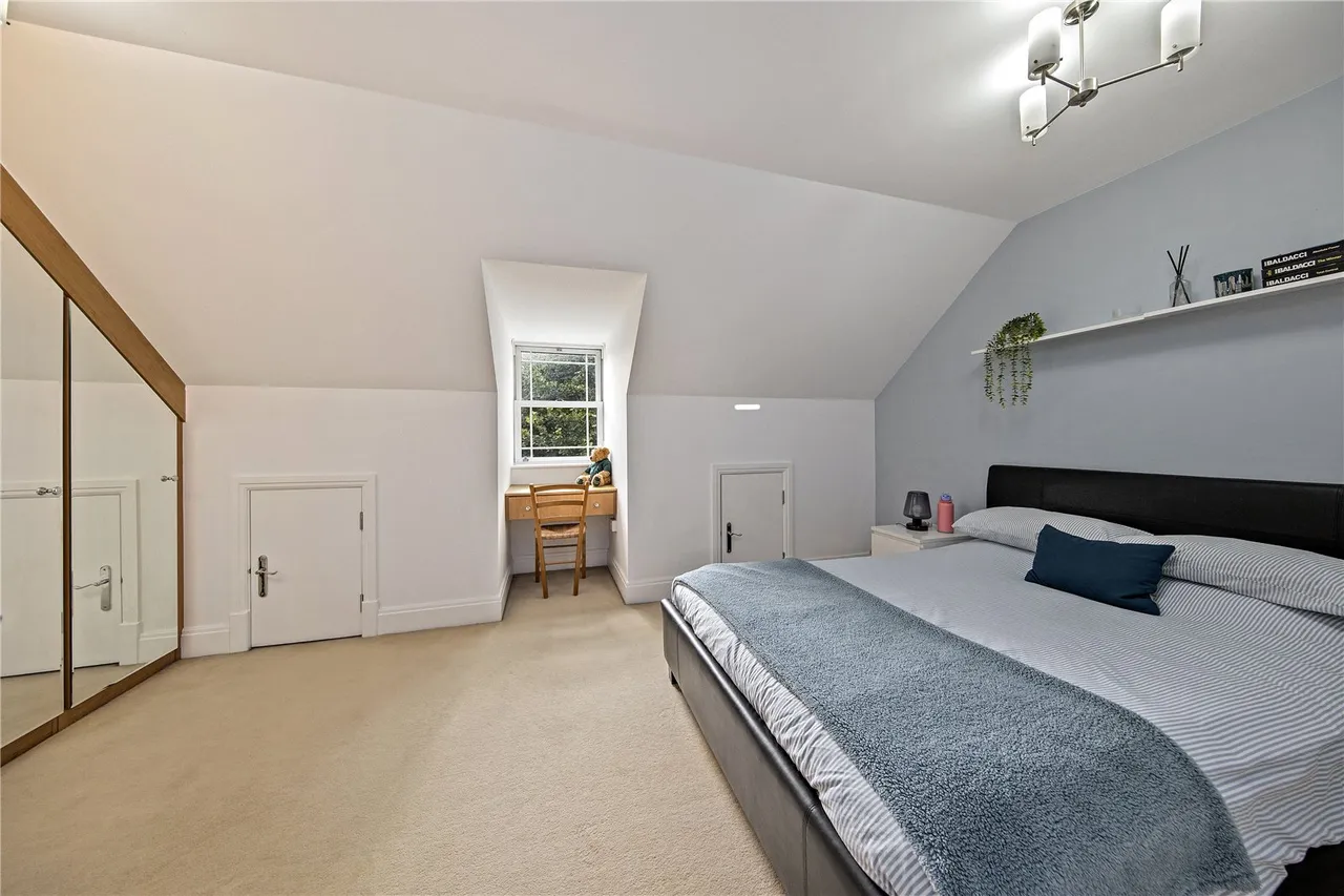 Barker Close, Kew, TW9, photo 9