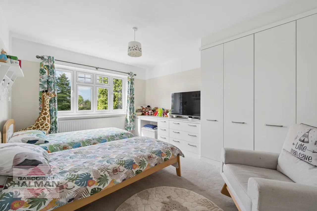 Cecil Avenue, Sale, photo 19