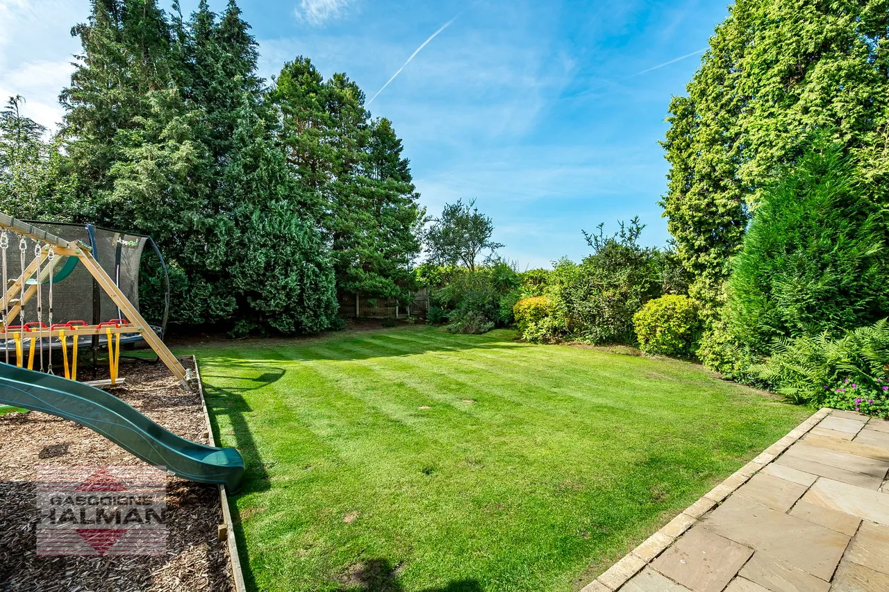 Cecil Avenue, Sale, photo 29