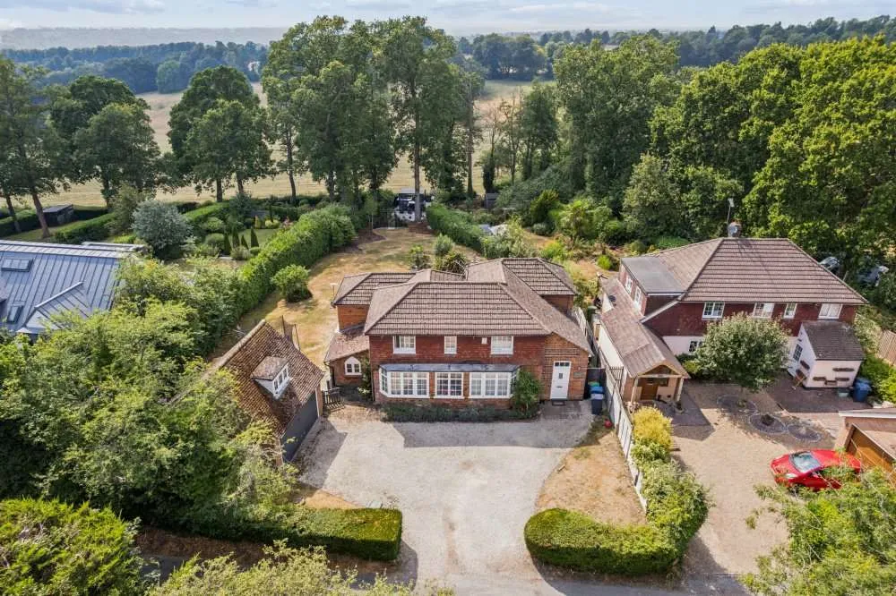 Beacon Hill, Penn, High Wycombe, Buckinghamshire, HP10 8NJ, photo 11