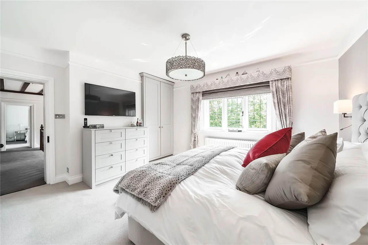 Park Road, Toddington, LU5, photo 18