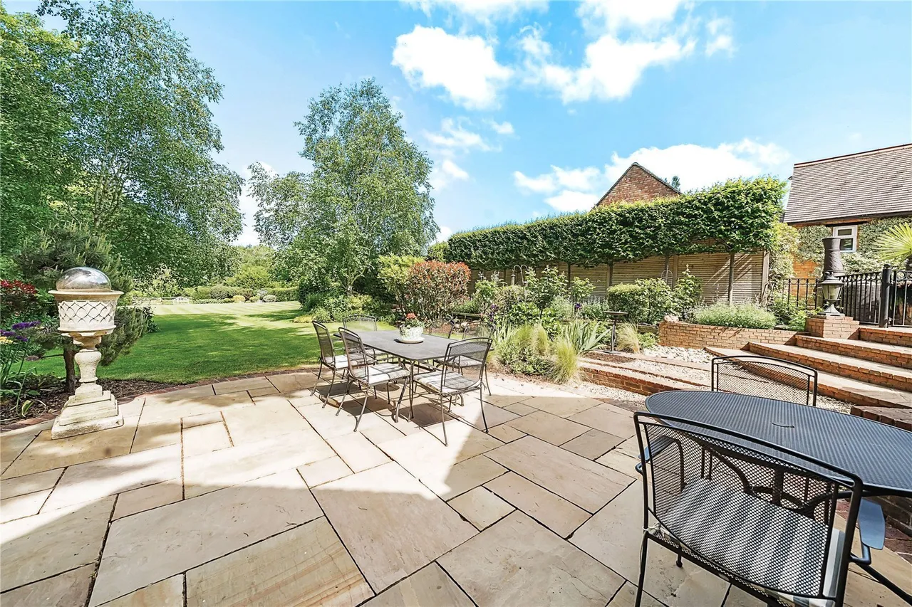 Park Road, Toddington, LU5, photo 28