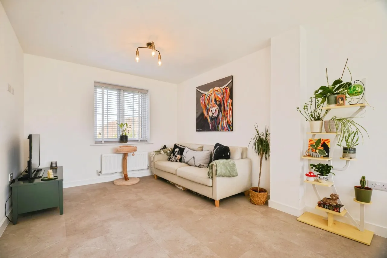 Crossthwaite Drive, Stockton-on-tees, TS16, photo 11