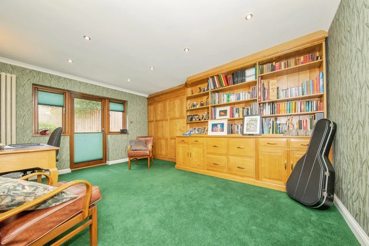 Buxhall Road, Great Finborough, Stowmarket, Suffolk, IP14, photo 15