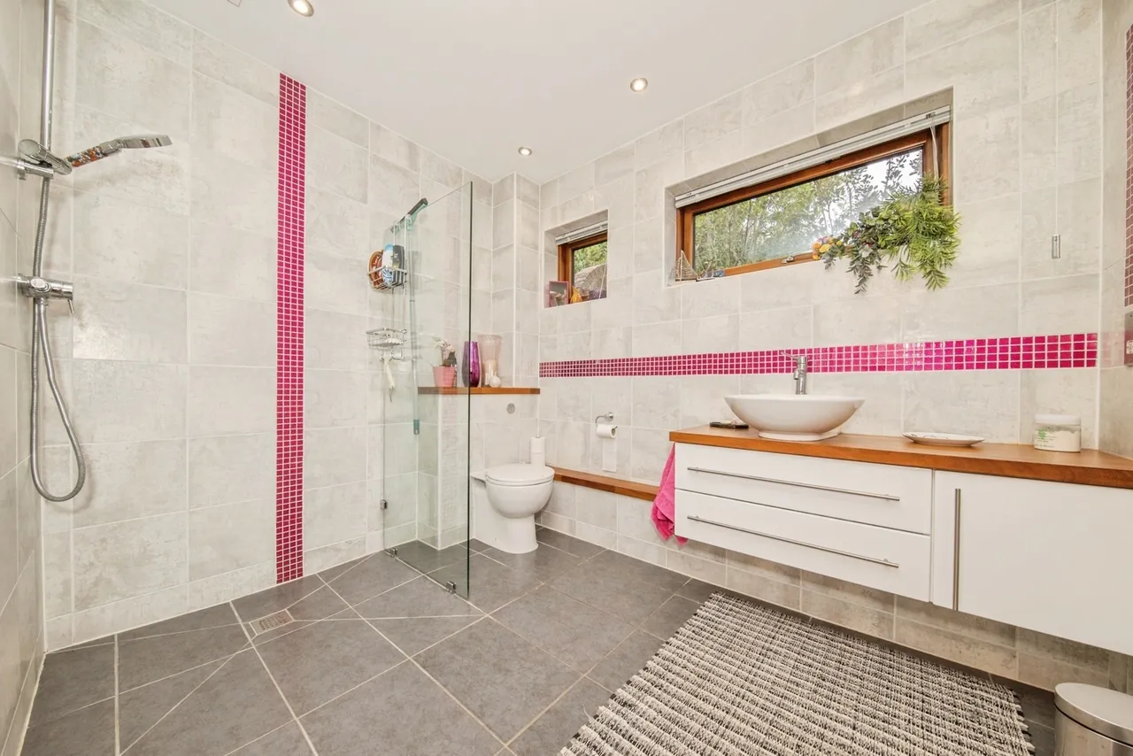 Buxhall Road, Great Finborough, Stowmarket, Suffolk, IP14, photo 16