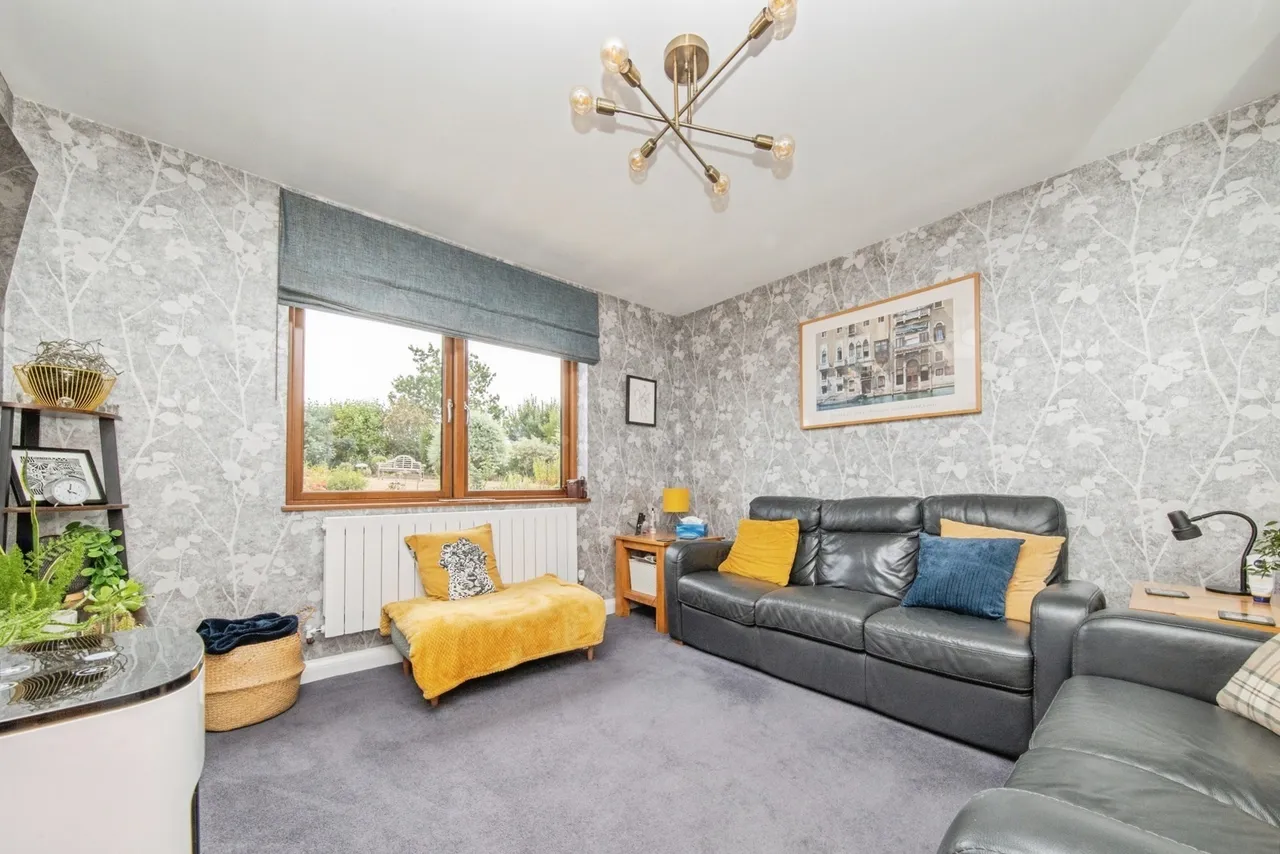 Buxhall Road, Great Finborough, Stowmarket, Suffolk, IP14, photo 21