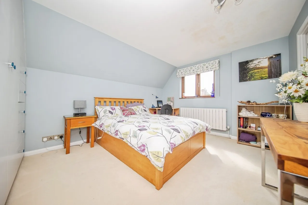 Buxhall Road, Great Finborough, Stowmarket, Suffolk, IP14, photo 27