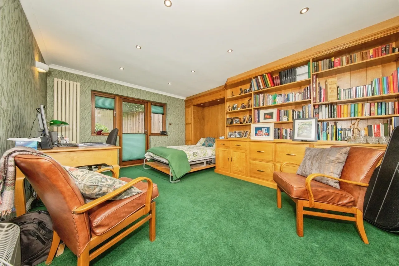 Buxhall Road, Great Finborough, Stowmarket, Suffolk, IP14, photo 17