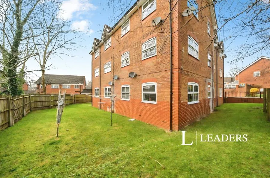 Chelveston Crescent, Southampton, SO16, photo 8
