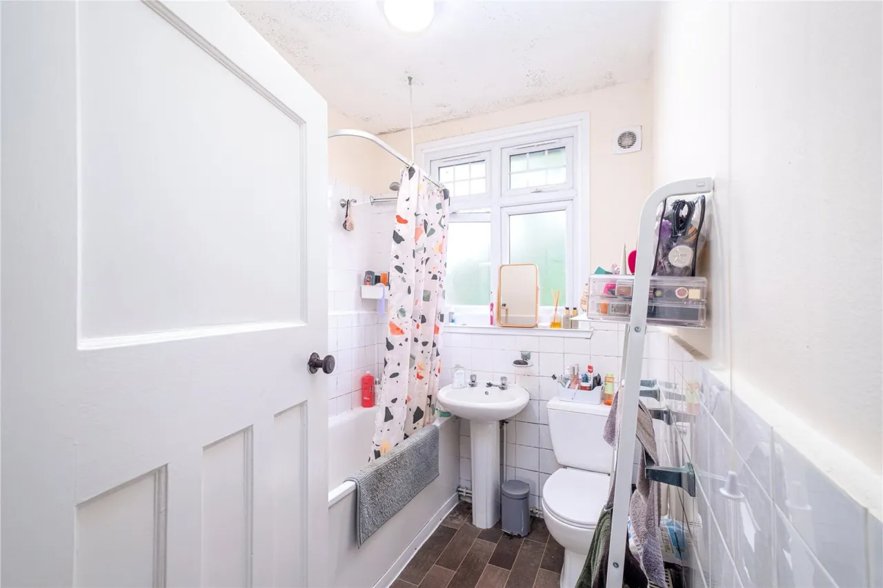 Warlters Close, Holloway, N7, photo 4
