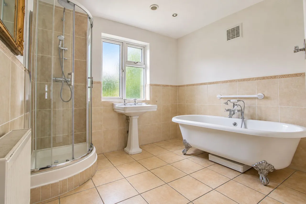 Harcourt Road, Wallington, photo 14