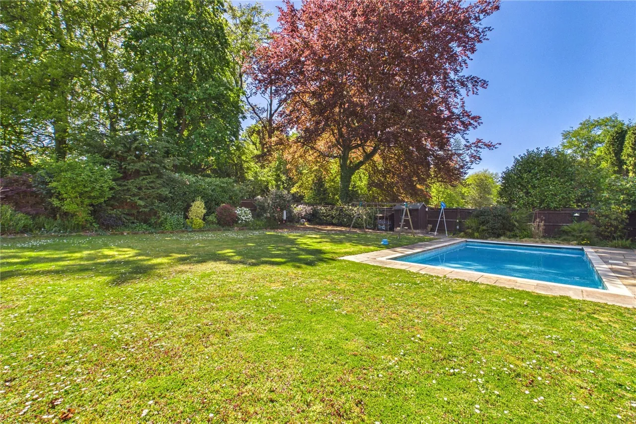 Skippetts Lane East, Basingstoke, RG21, photo 3