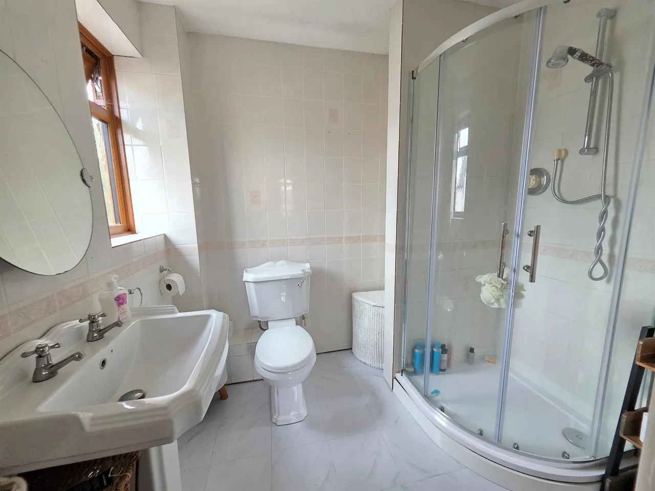 Station Road, Stoke Mandeville, HP22, photo 12