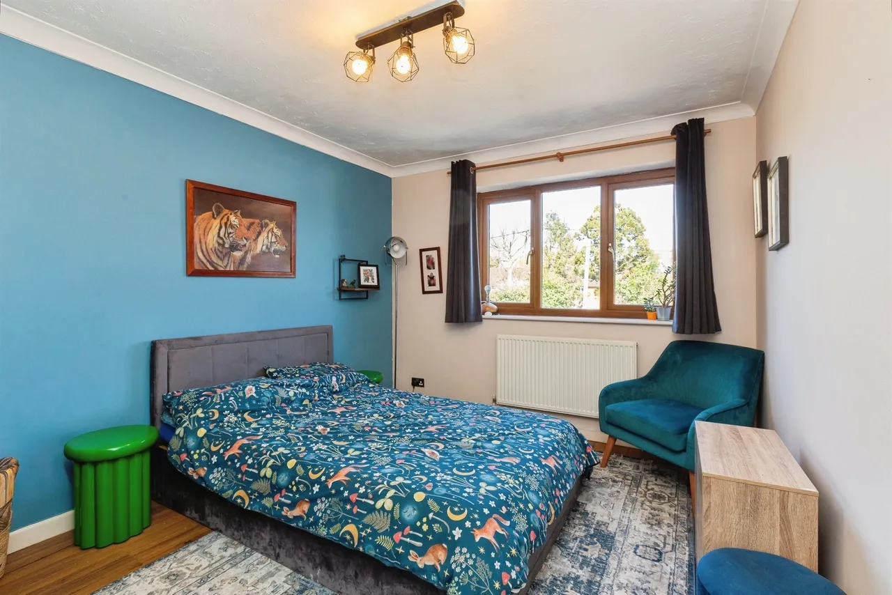 Station Road, Stoke Mandeville, HP22, photo 16