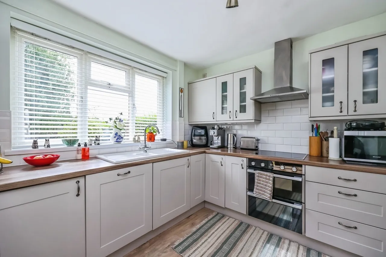 Glenloch Drive, Clifton, Nottingham, NG11, photo 5