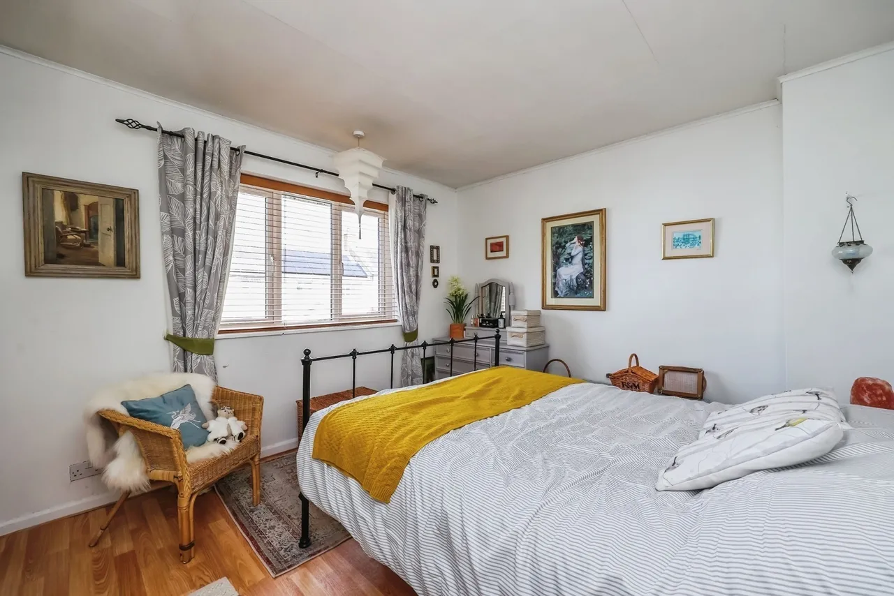 Glenloch Drive, Clifton, Nottingham, NG11, photo 13