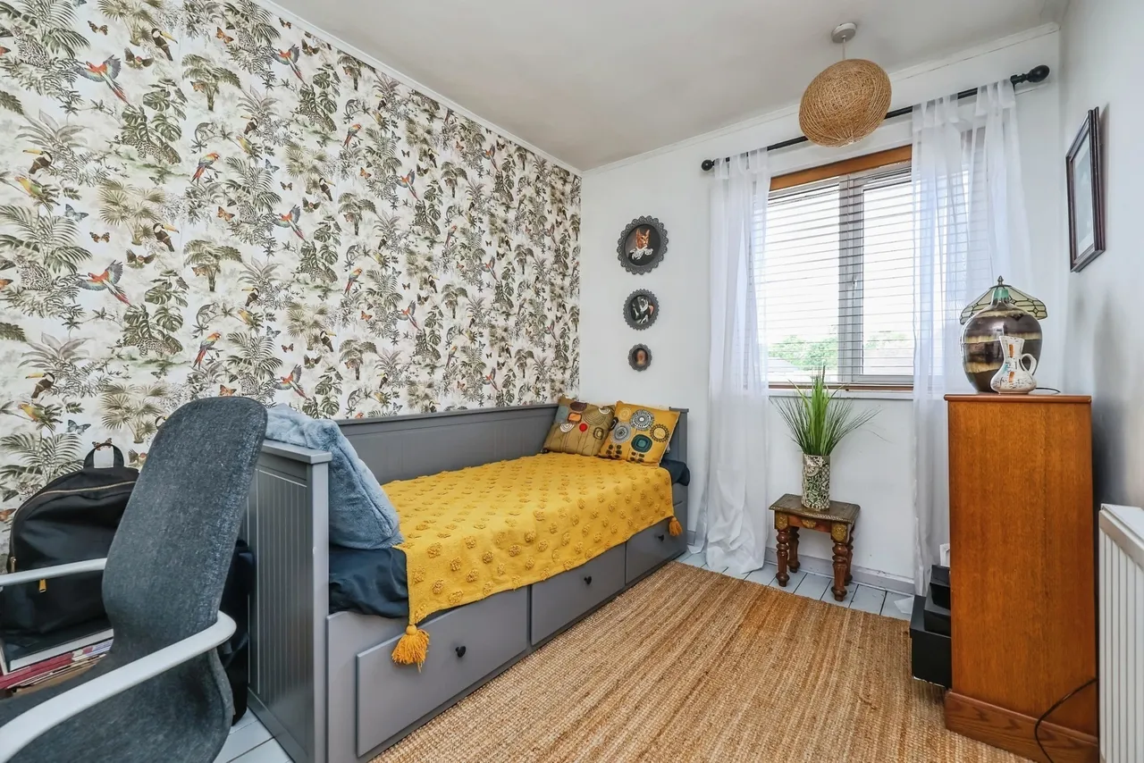 Glenloch Drive, Clifton, Nottingham, NG11, photo 16