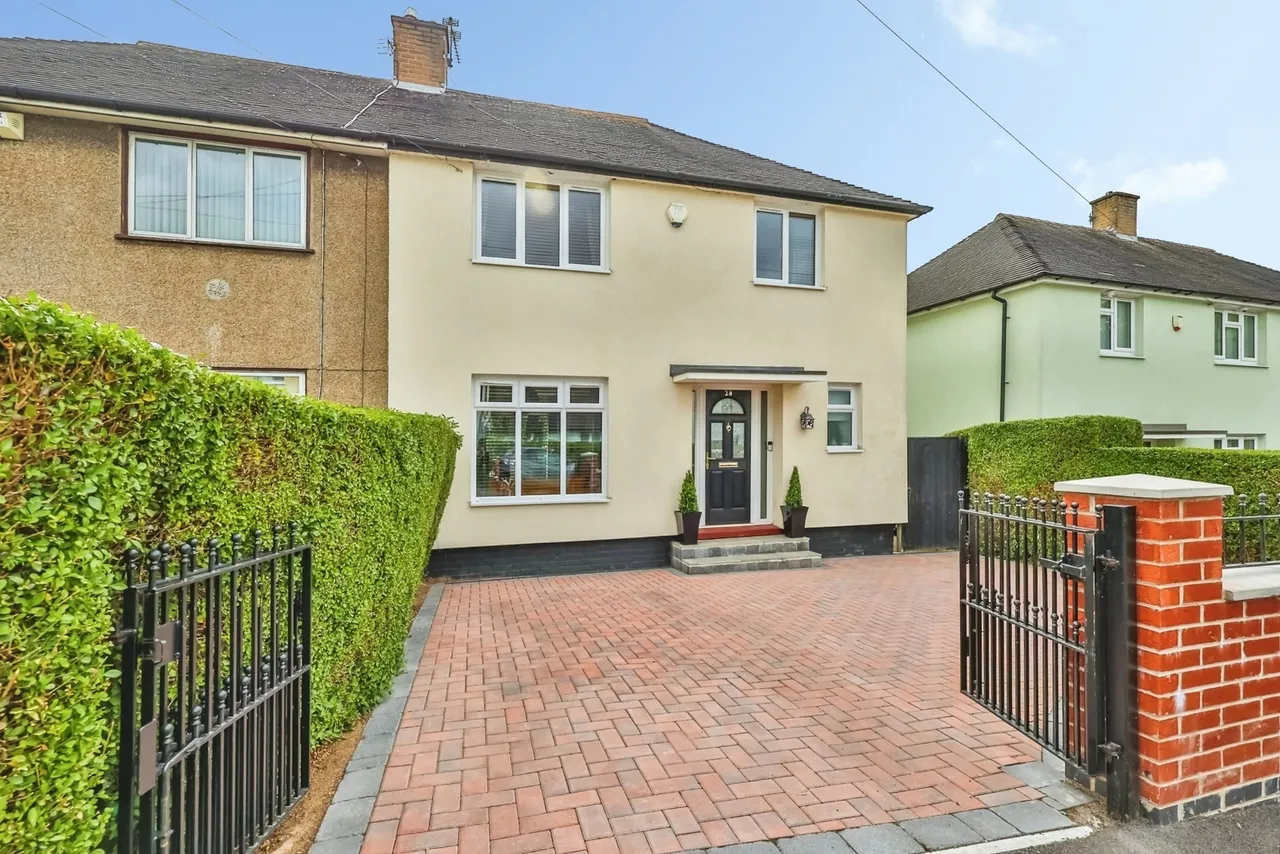 3 bed house for sale — Glenloch Drive, Clifton, Nottingham, NG11