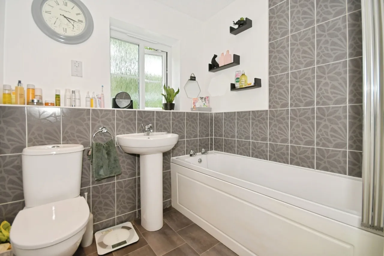 Riverside Court, BUXTON, Derbyshire, SK17, photo 15